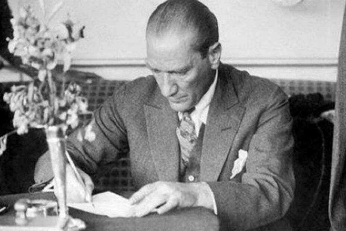 Atatürk'ün Sanat ve Sanatçılara Verdiği Önem